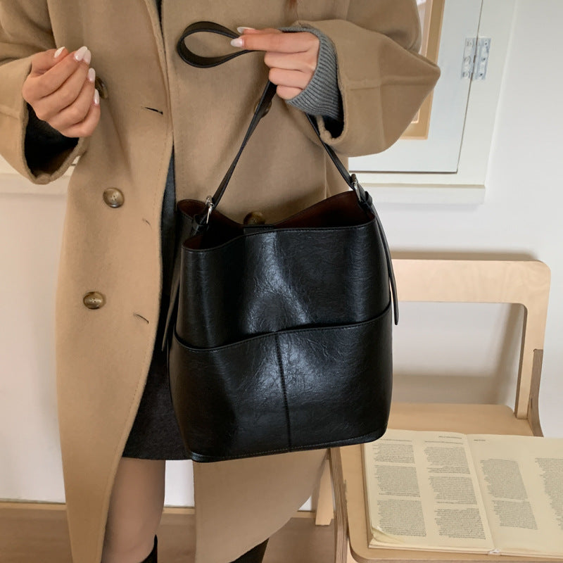 Retro Texture Outing Simple Large Capacity Women's Shoulder Bag