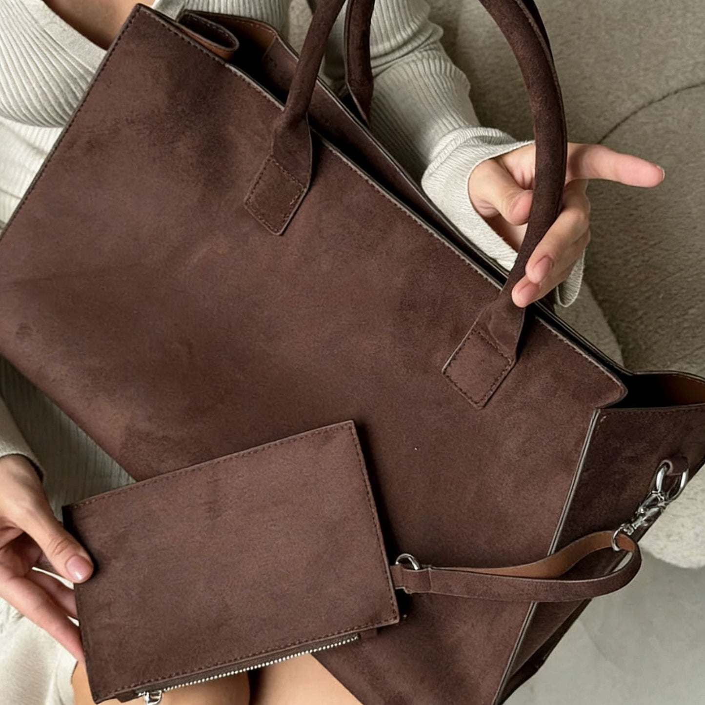Women's Retro Large Capacity Suede Commuter Fashion Bags