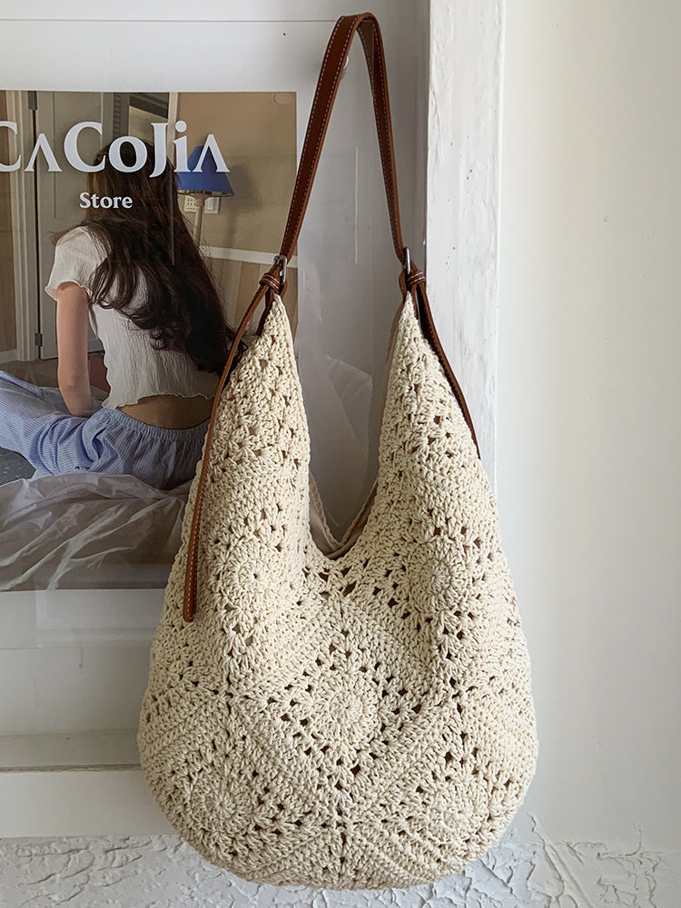 Korean Style Woven Artistic Woolen Yarn Seaside Holiday Hollow Women's Shoulder Bag