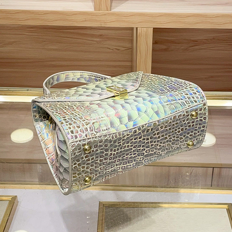 Women's Crocodile Pattern Portable Kelly Genuine Leather Affordable Women's Messenger Bag