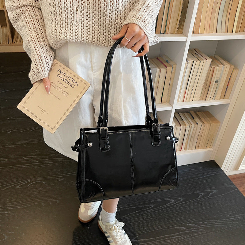 Women's Retro Large Capacity Solid Color Fashion Deerskin Veet Pendant Portable Women's Shoulder Bag