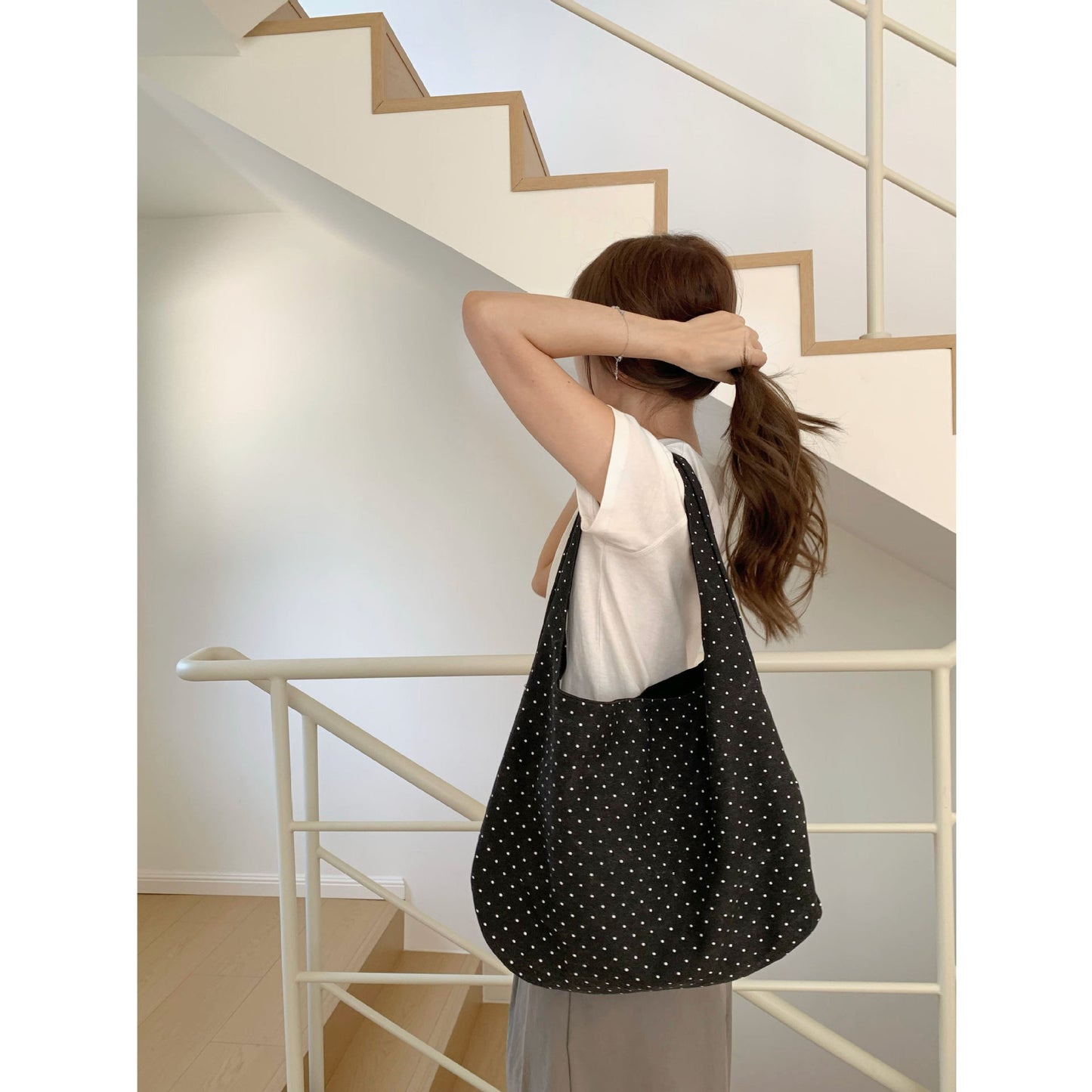 Women's Idle Style Polka Dot Large Capacity Totes Simple Shoulder Bags