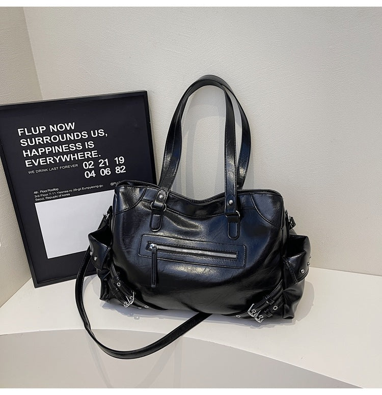 Women's Style Retro Motorcycle High-grade Large Capacity Women's Shoulder Bag