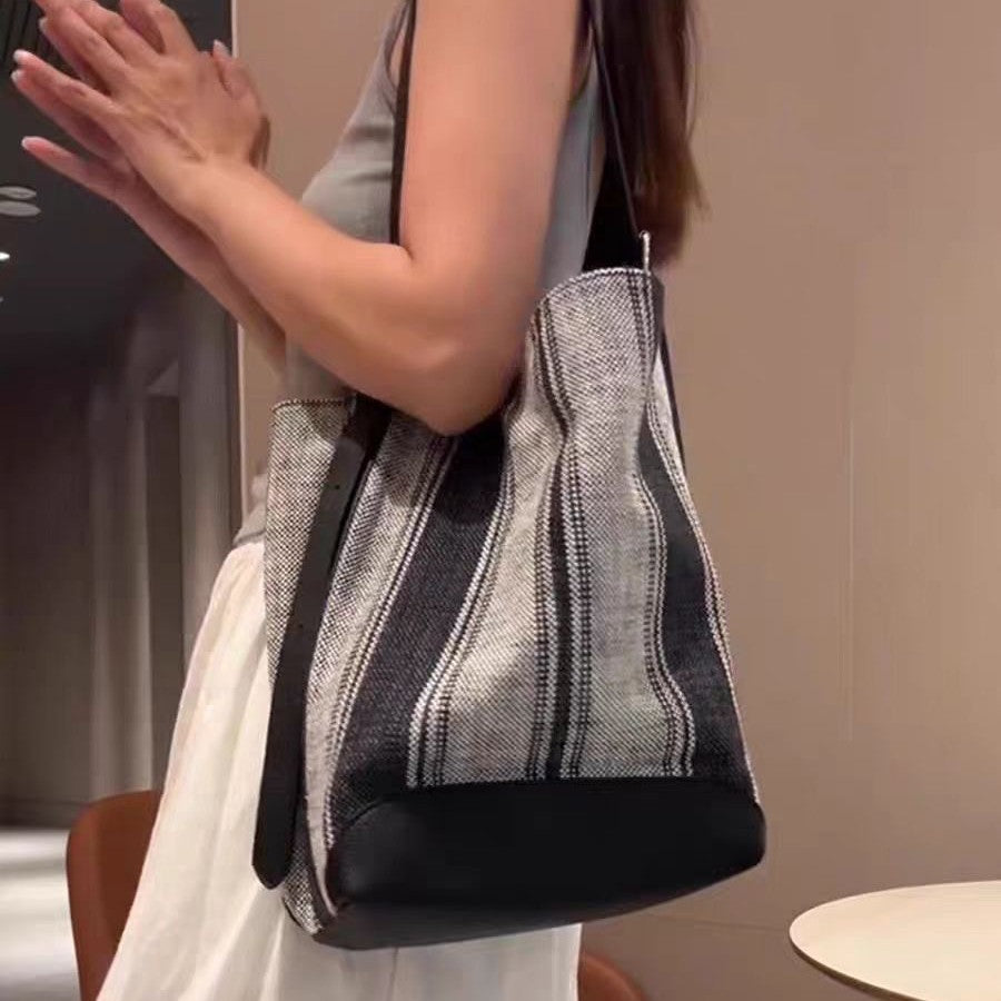 Vintage Stripe Idle Style High Sense Women's Messenger Bag