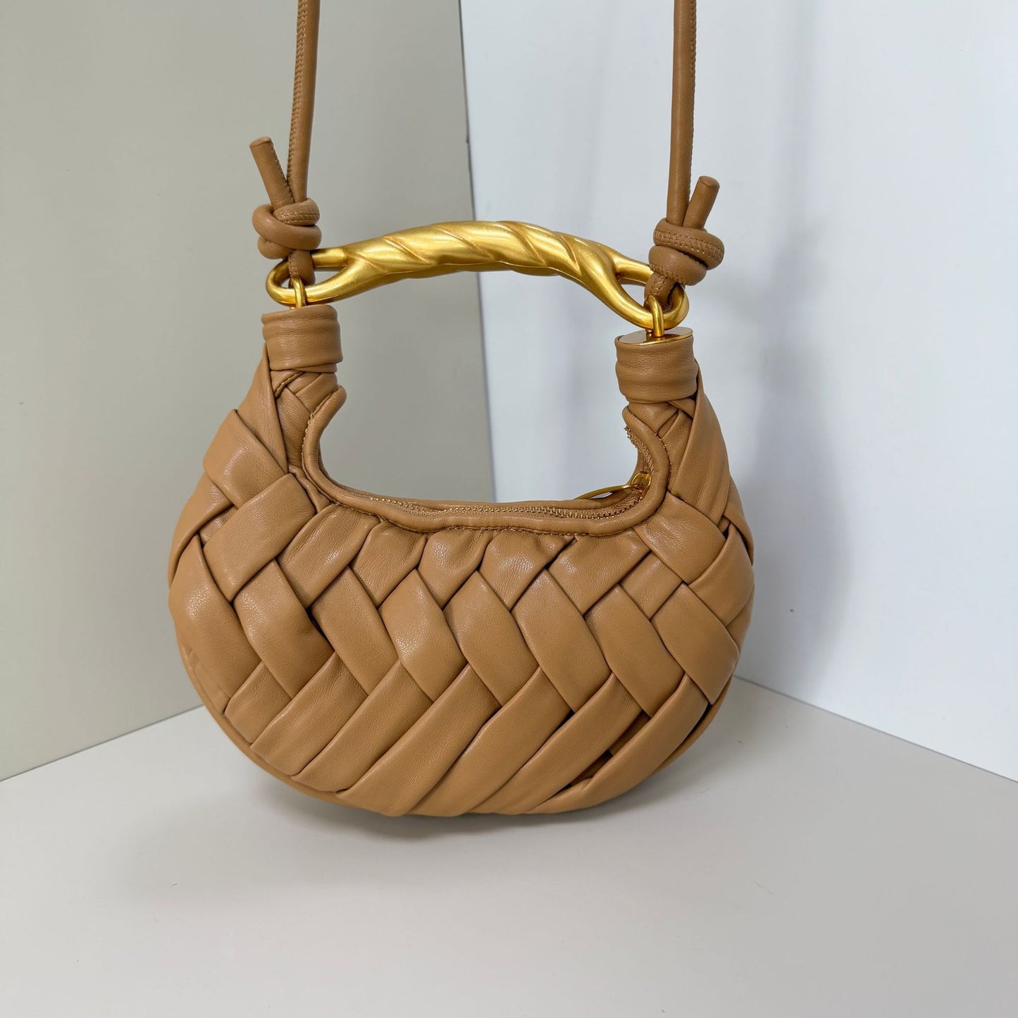 Women's Bird's Nest High Sense Woven Sardine Dinner Bag