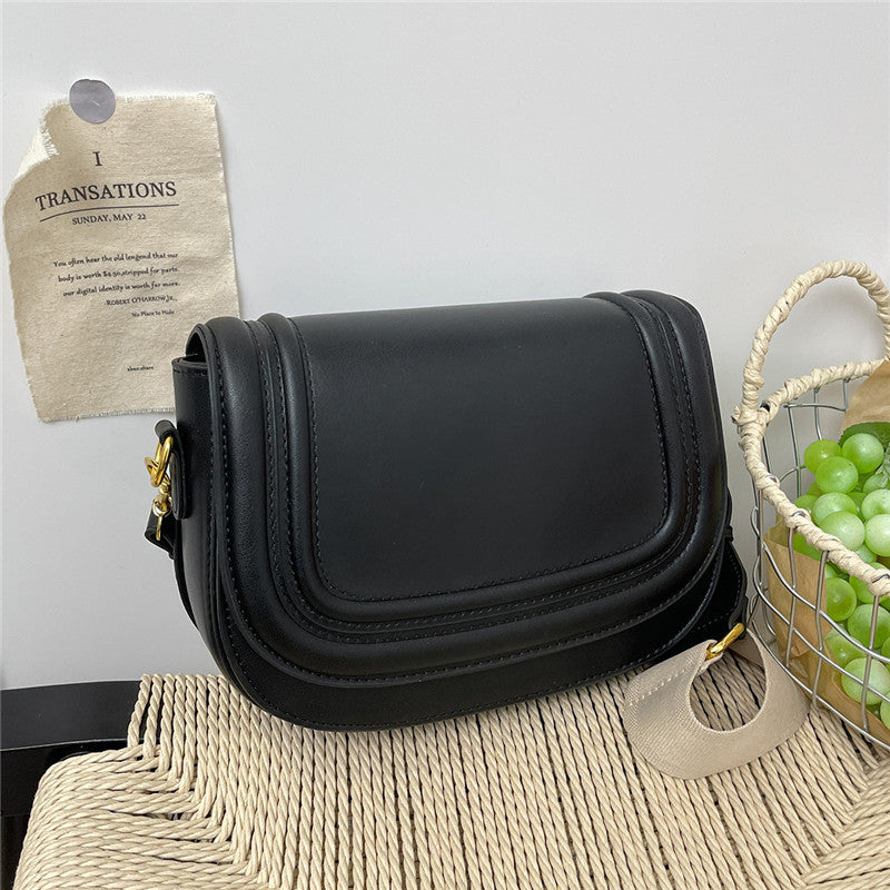 Women's Simple Fashion Flip Saddle Gu Small Square Bags