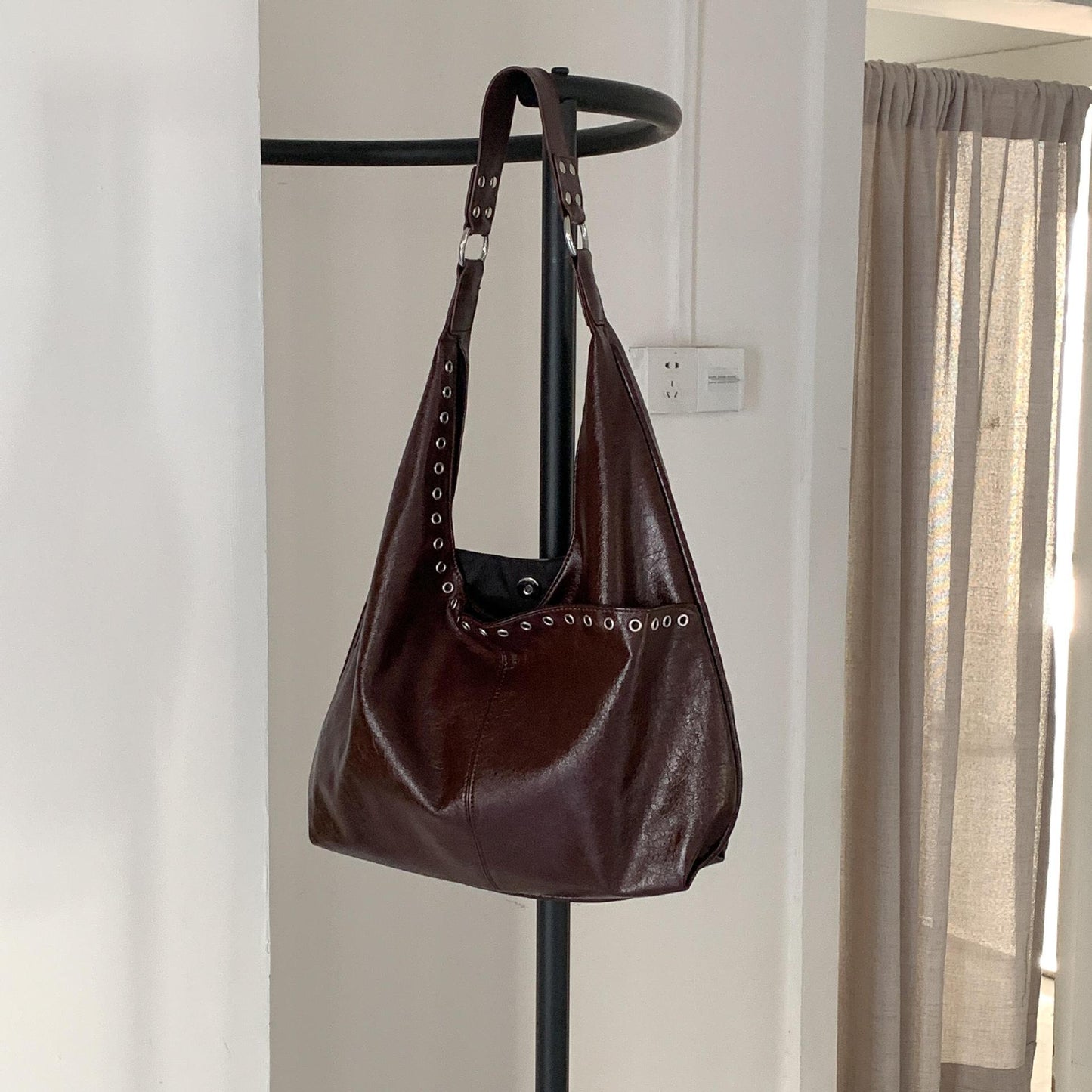 Women's Korean Style Soft Leather Big Fashion Commuter High Sense Women's Shoulder Bag