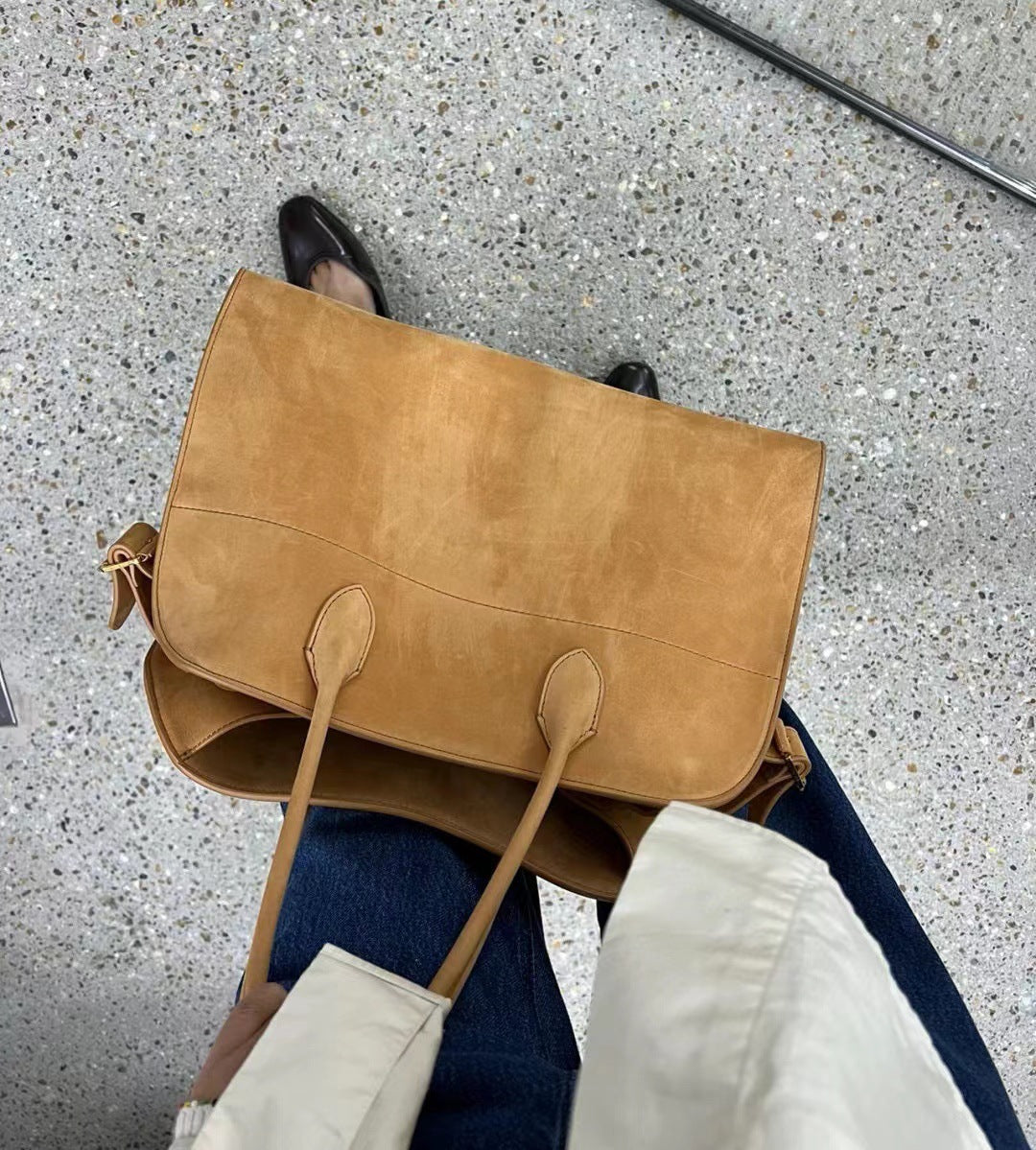 Beautiful Cowhide Leather Minimalist Large Capacity Tote Bags