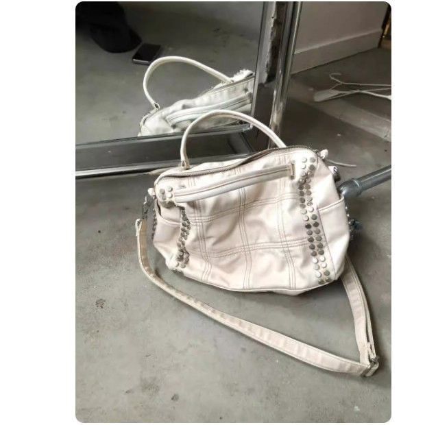 Women's Korean Style Large Capacity Rivet Pillow Portable Women's Shoulder Bag