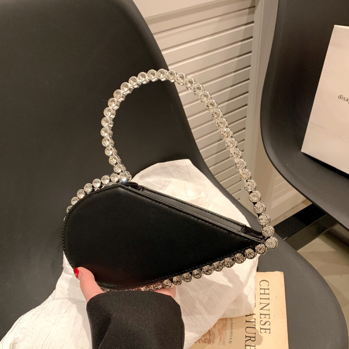 Women's Diamond Design Western Style Heart-shaped Light Luxury Dinner Bag