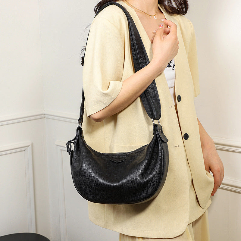 Women's Leather Commuter Large Capacity Dumpling High-grade Women's Messenger Bag