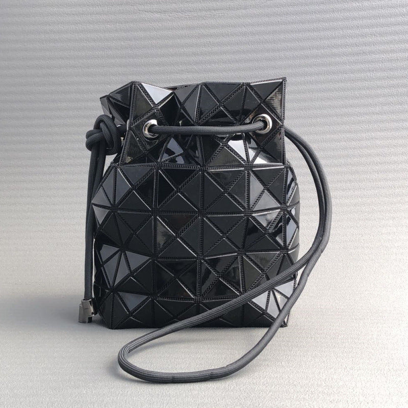 Women's Drawstring Two Colors Glossy Diamond Plaid Women's Messenger Bag