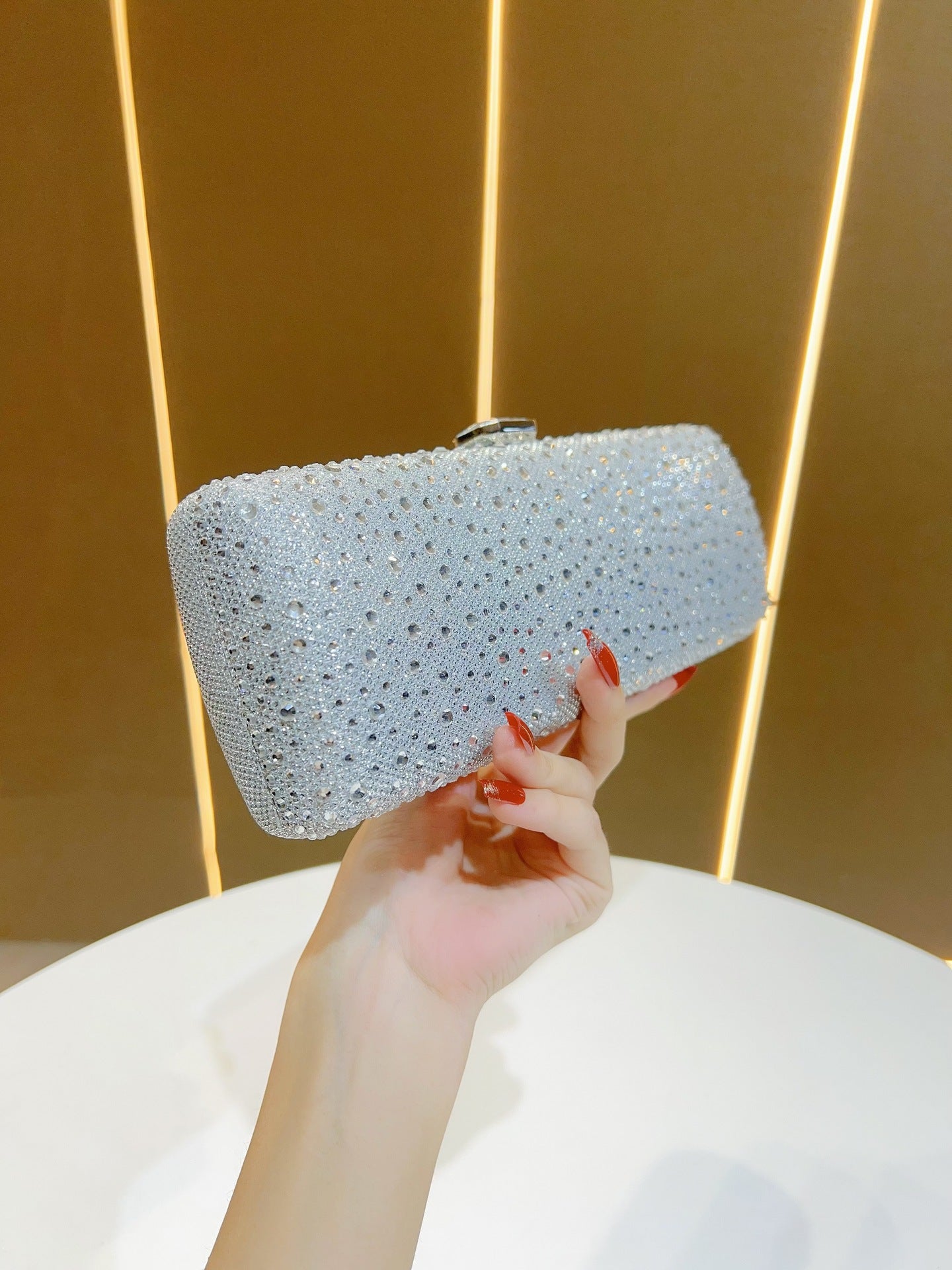 High-grade Full Diamond Shiny French Mobile Women's Clutch