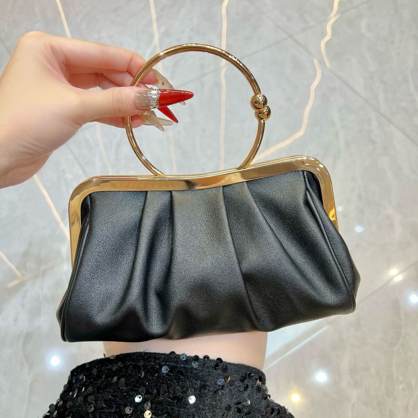 Charming Women's Pleated Fashionable Dress Banquet Dinner Bag