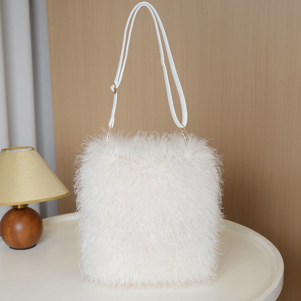 Women's Plush Fashion Simple Imitation Tan Sheep Western Style Hand Women's Messenger Bag