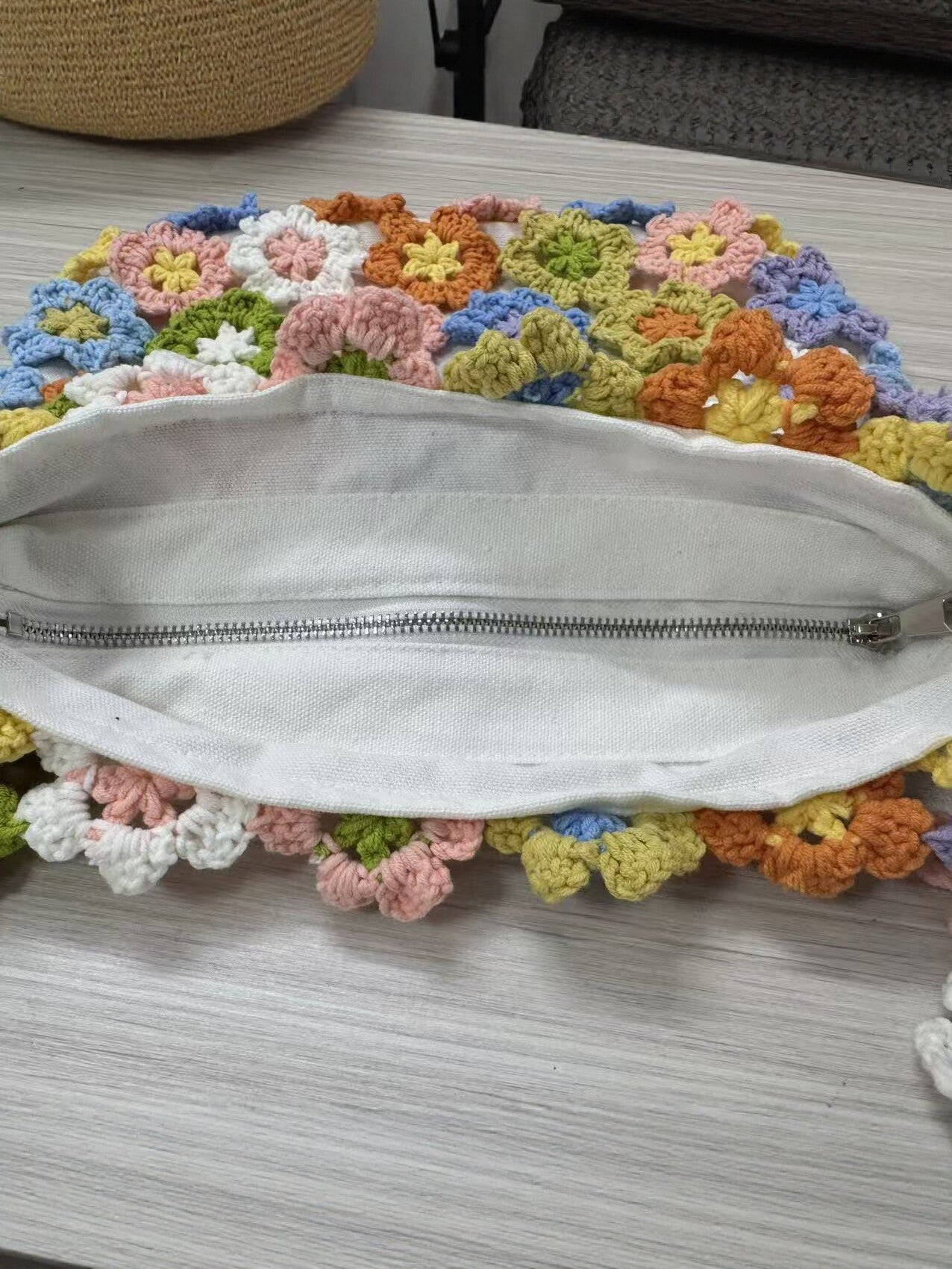 Female Summer Dopamine Woven Handmade Woolen Yarn Hollow Women's Clutch
