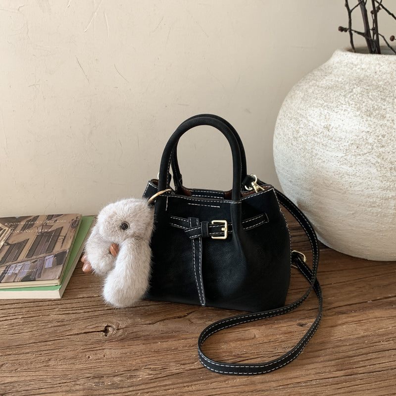 Pretty Women's Retro Simple Fashion Textured Women's Shoulder Bag