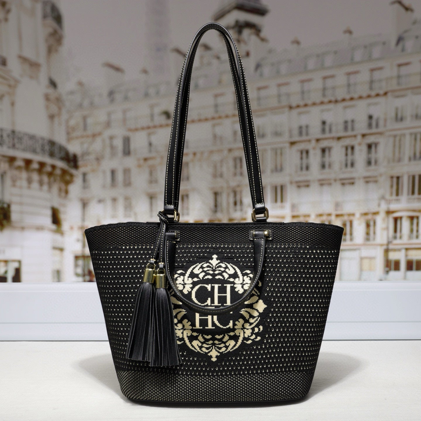 Women's Woven Vegetable Basket Flying Letter Design Bags