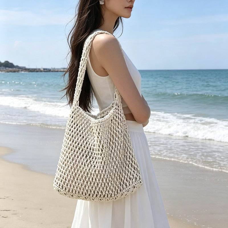 One Woven Leisure Hollow Large Capacity Straw Seaside Vacation Women's Shoulder Bag