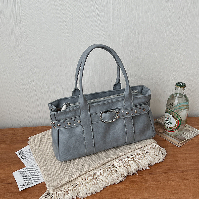 Women's Spring Fashion Decorative Rivets Commuter Large Capacity Women's Shoulder Bag