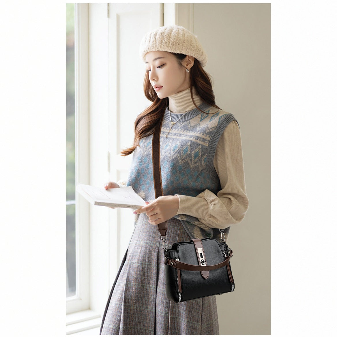Women's Niche High Sense Fashion Commuter Bucket Bags