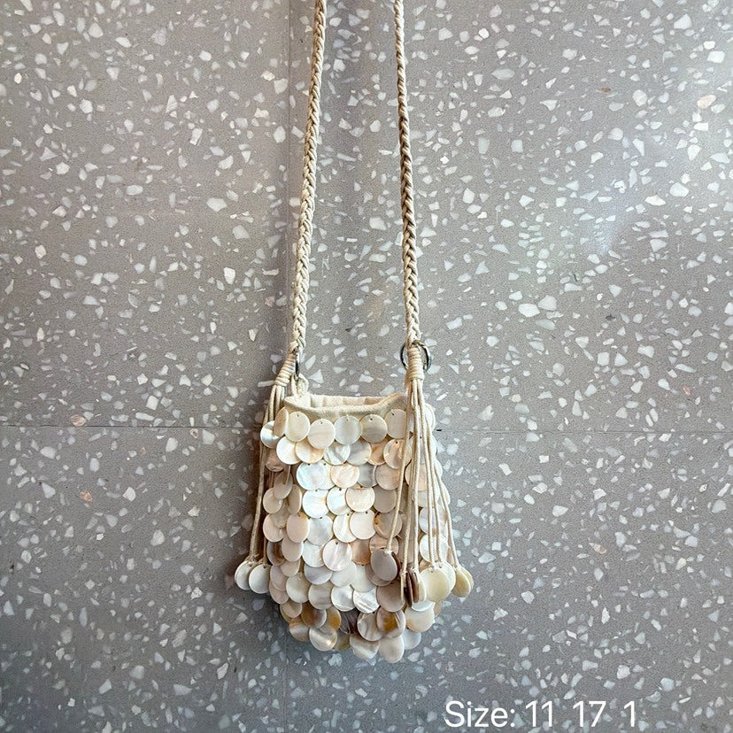 Beaded Fritillary Dinner Style Shell Portable Women's Shoulder Bag
