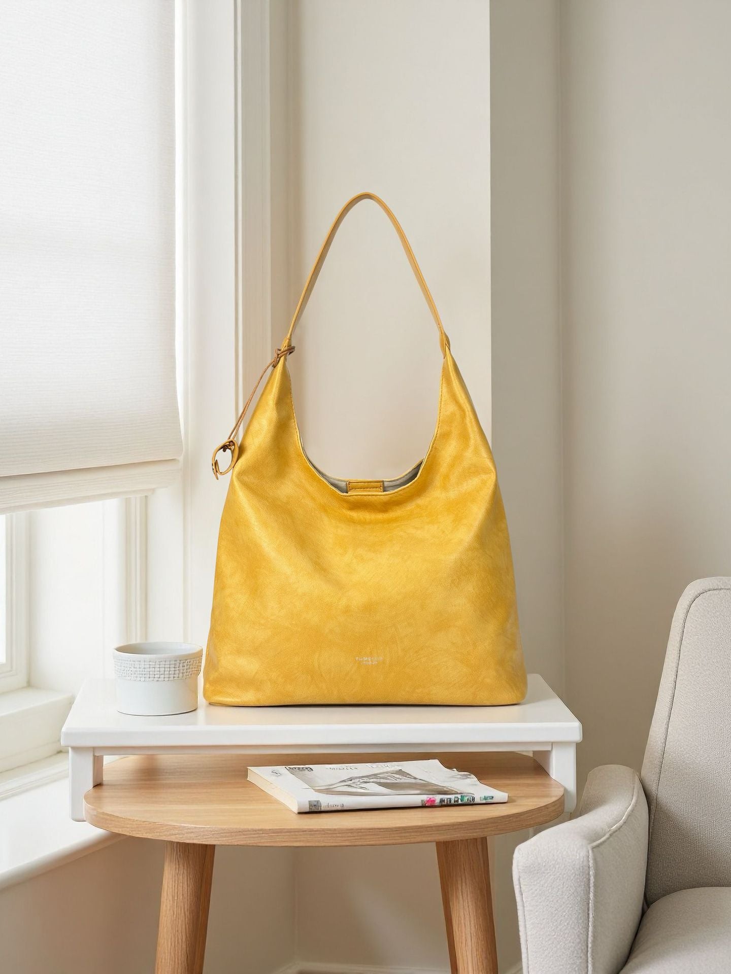 Women's Lazy Light Warm Sun Loose Feeling Commuter Women's Shoulder Bag