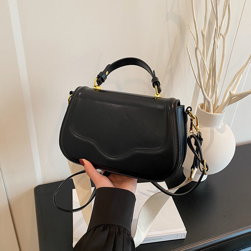Women's Spring Fashion Commuter Leisure Versatile Saddle Women's Shoulder Bag