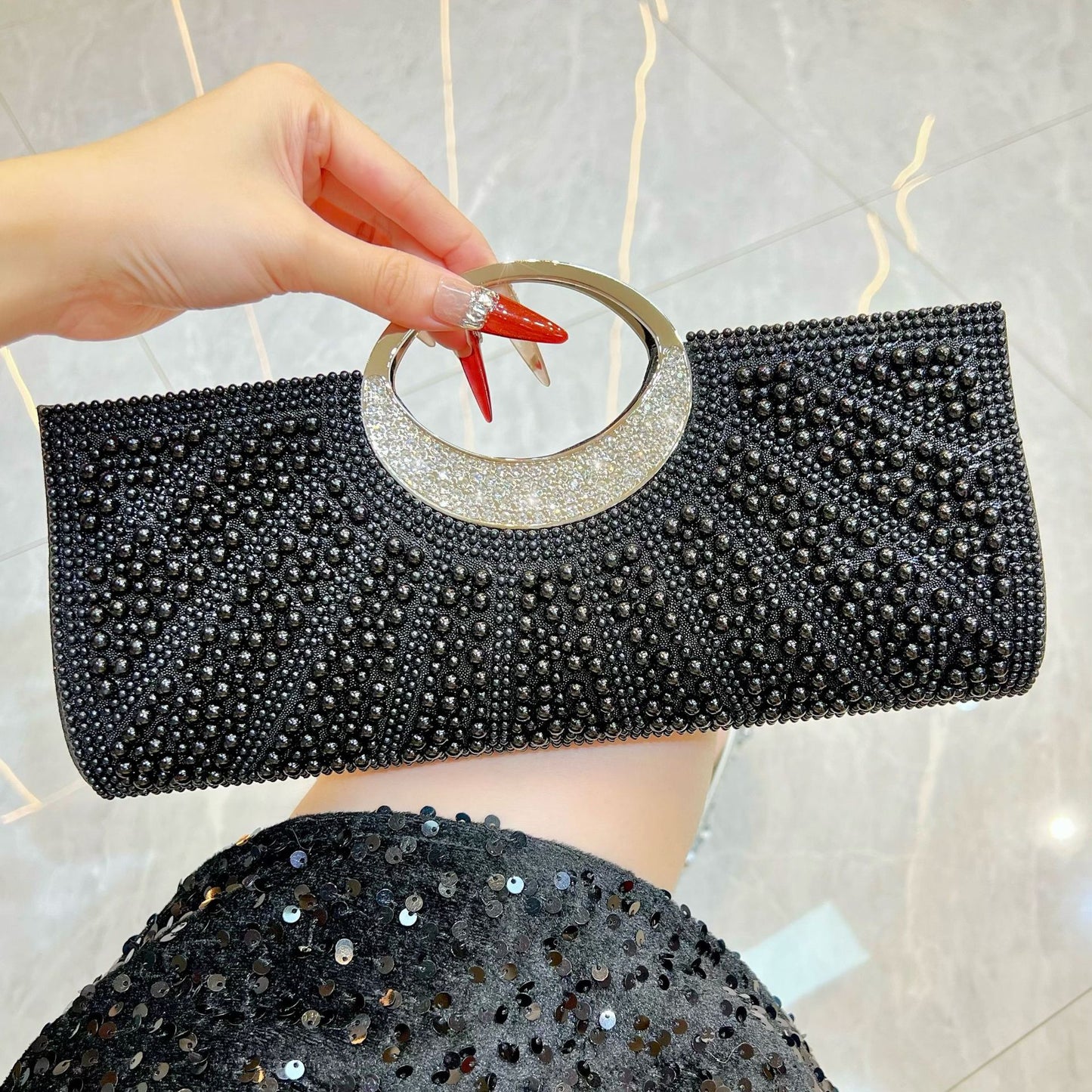 Elegant Shiny Diamond Hand High Sense Pearl Dinner Bag