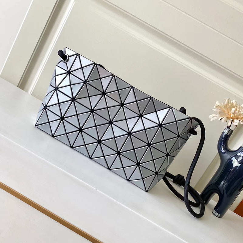 Women's Rhombus Drawstring Life Geometric Fashion Simple Bags