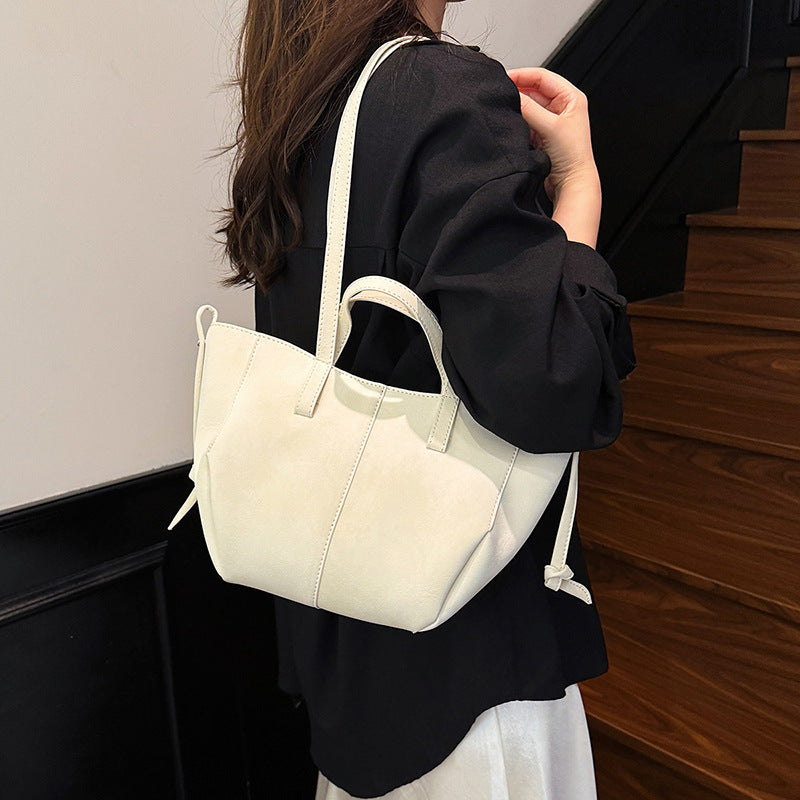 Fashion Matte Leather Wings Style Retro Women's Shoulder Bag