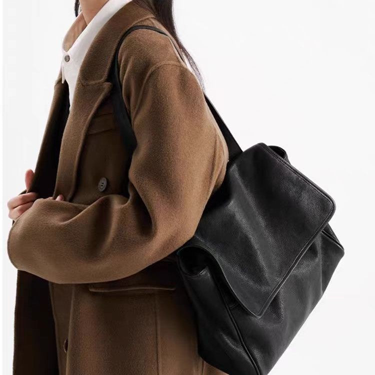 Women's Retro Easy Matching Commuter Large Capacity Women's Shoulder Bag