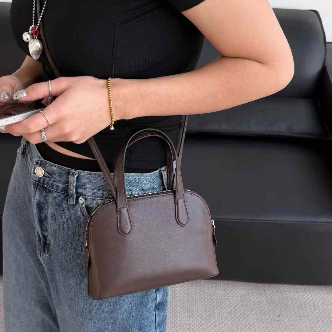 Women's Sheepskin Little Shell Retro Fashion Minimalist High Quality Simple Women's Messenger Bag