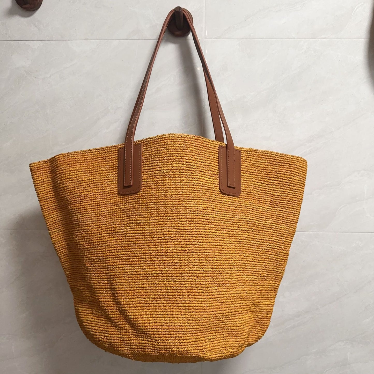 Women's Leather Strap Raffia Woven Seaside Holiday Women's Shoulder Bag