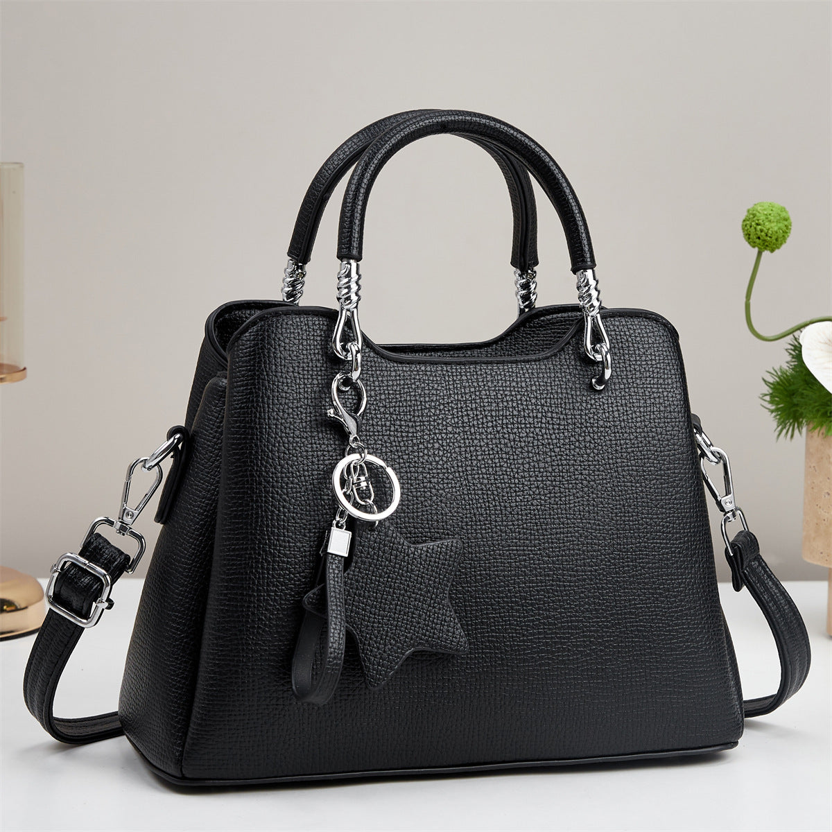 Women's Trendy Advanced Large Capacity Hand Holding Get Pendant Bags