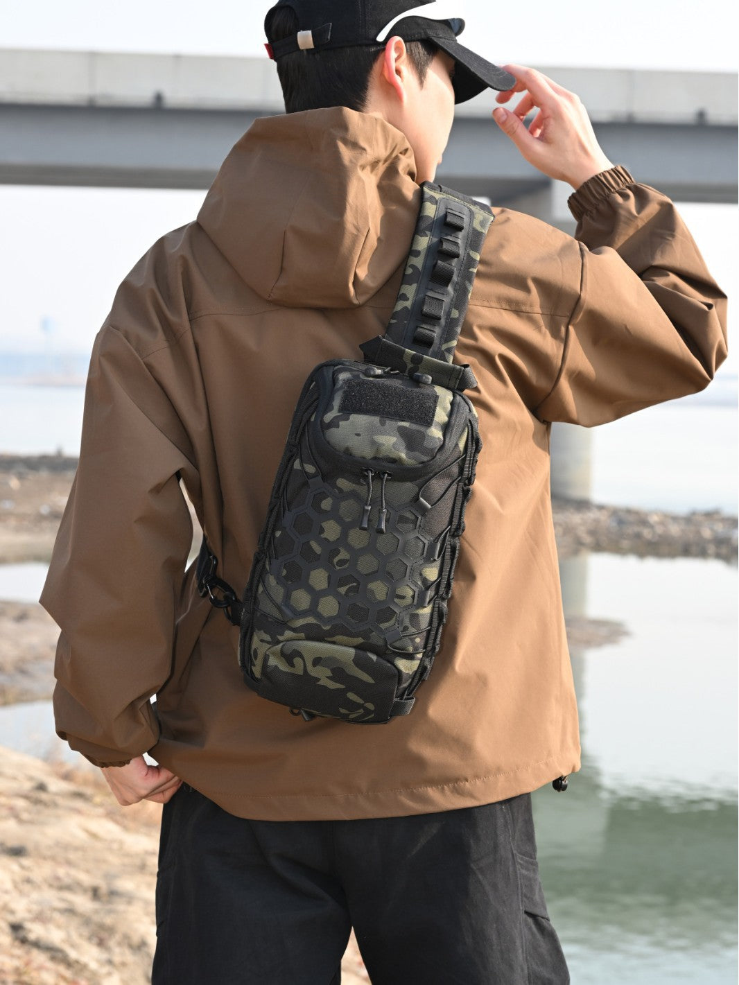 Pretty Slouchy Men's Tactics Camouflage Multifunctional Men's Shoulder Bag