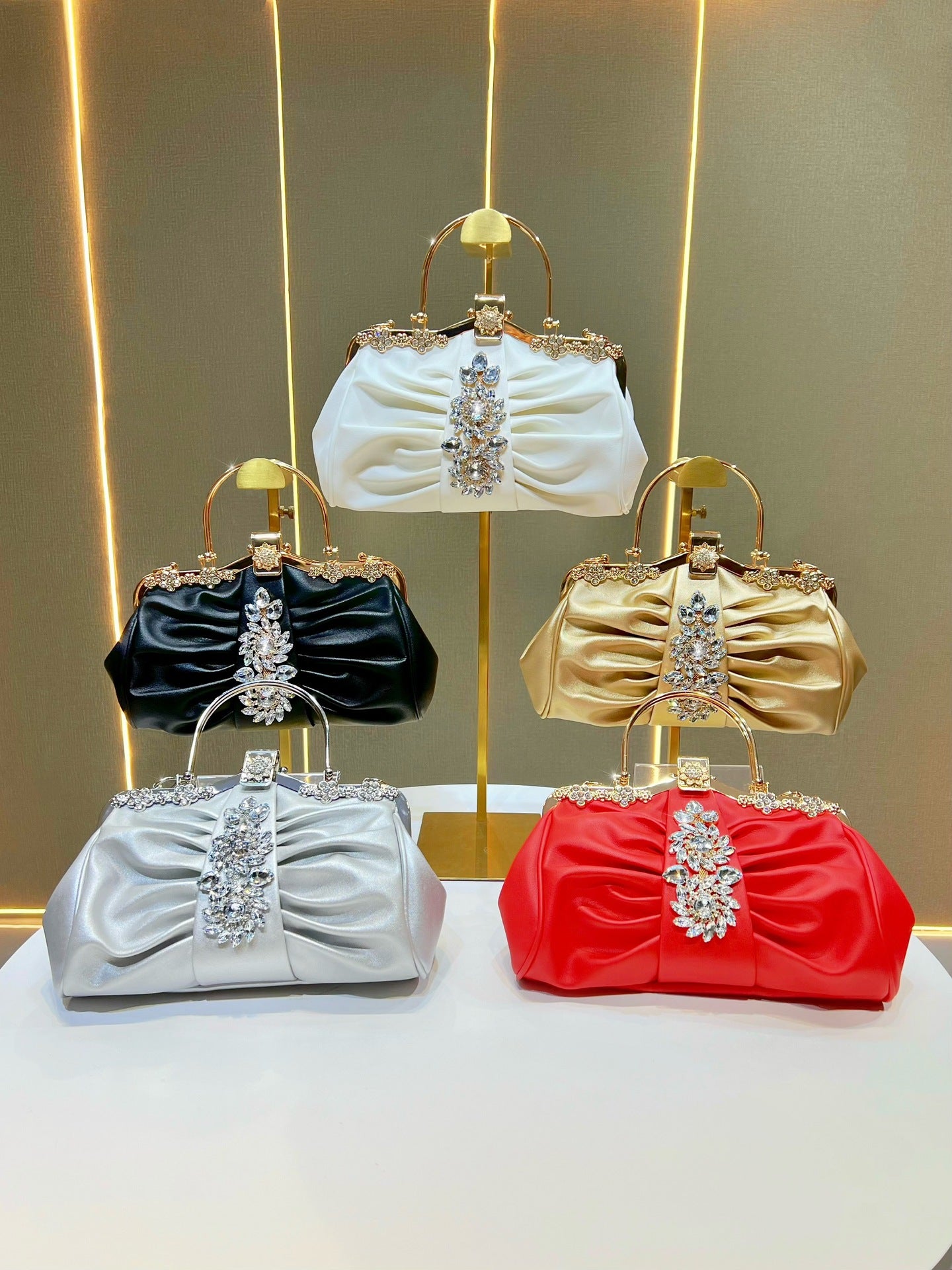 Women's Luxury Party With Diamonds Hand Elegant Dinner Bag