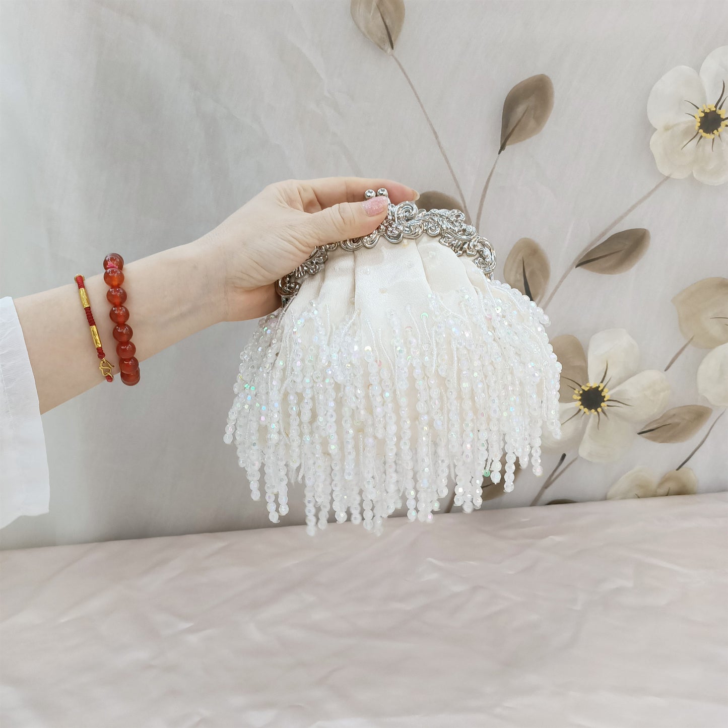 Women's Tassel Satin Beaded Pearl Embroidery Bridal Handbags