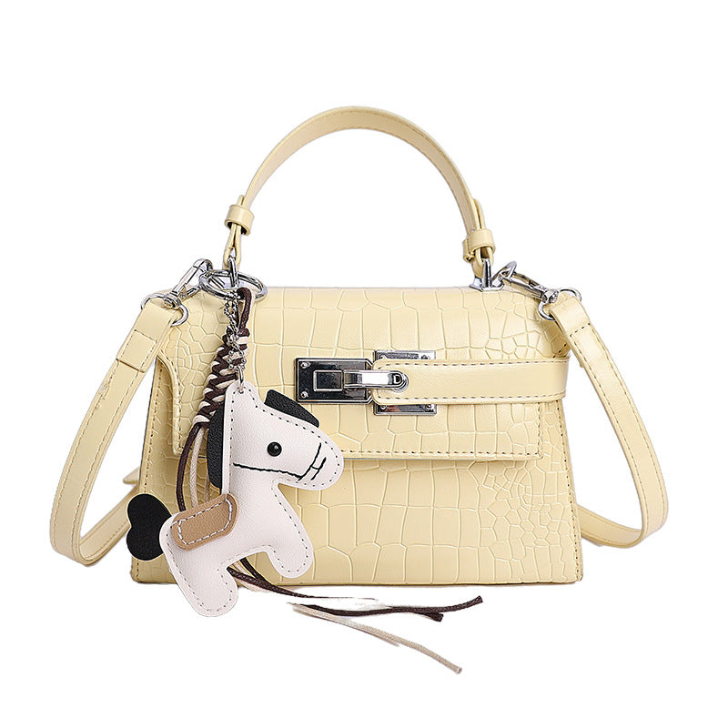 Comfortable Women's Versatile Underarm Commuter Portable Women's Shoulder Bag