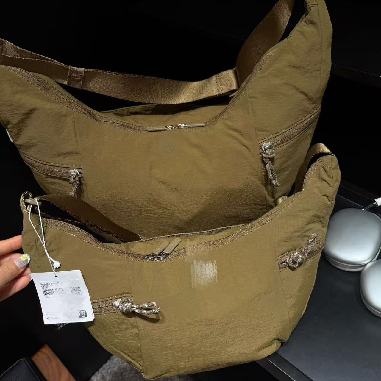 Women's Dew Croissant Sport Fitness Water Repellent Women's Messenger Bag
