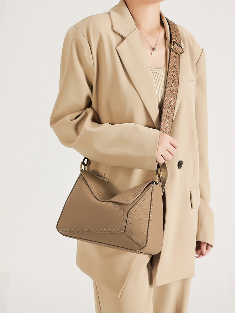 New Women's Temperament Trend High-grade Geometric Bags