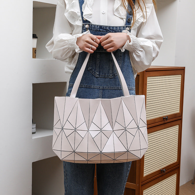 Women's Fashion Rhombus Simple Lotus Leaf Women's Shoulder Bag