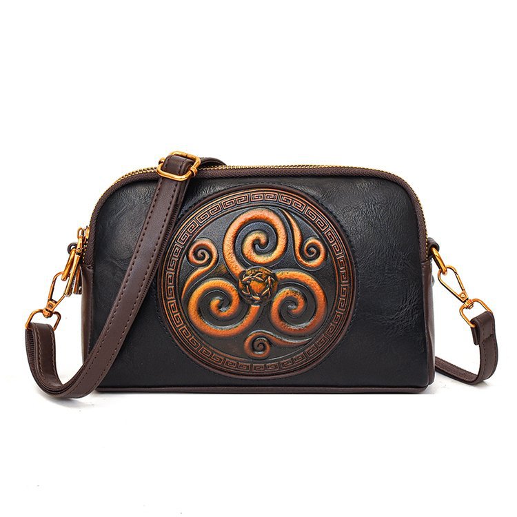 Women's Embossed Shell Fashionable Retro Commuter Personality Women's Messenger Bag