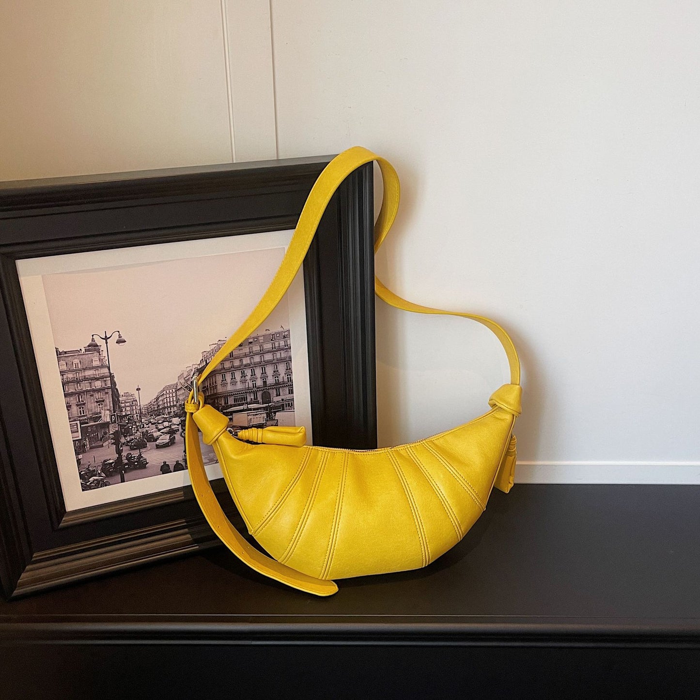 Retro Large Capacity Croissant Trendy Personality Stitching Dumpling Women's Shoulder Bag