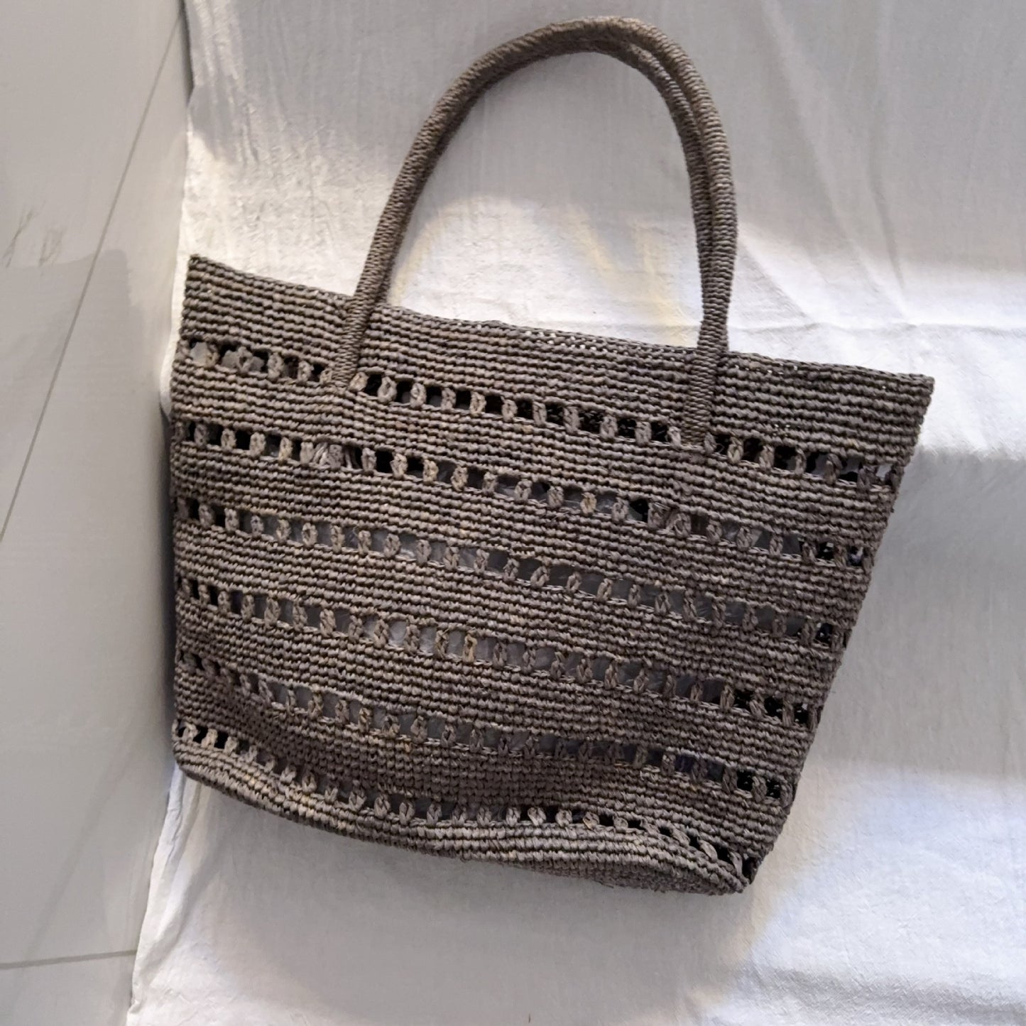 Raffia Hollow Straw Vacation Style Large Women's Handbag