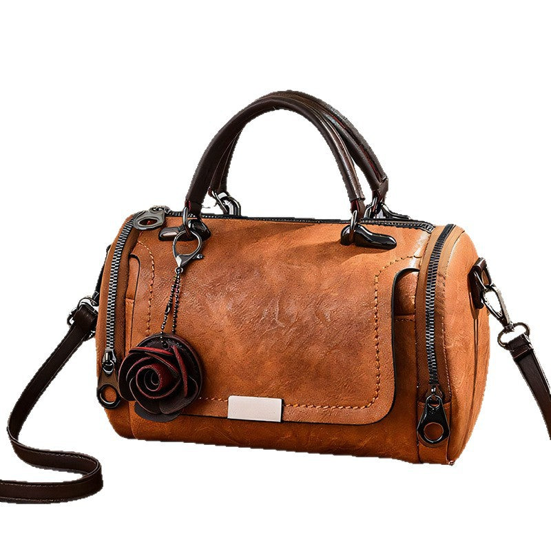 Women's Simple Fashion Trendy Large Capacity Western Style Women's Messenger Bag
