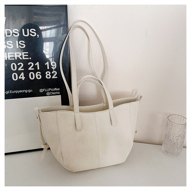 Fashion Matte Leather Wings Style Retro Women's Shoulder Bag