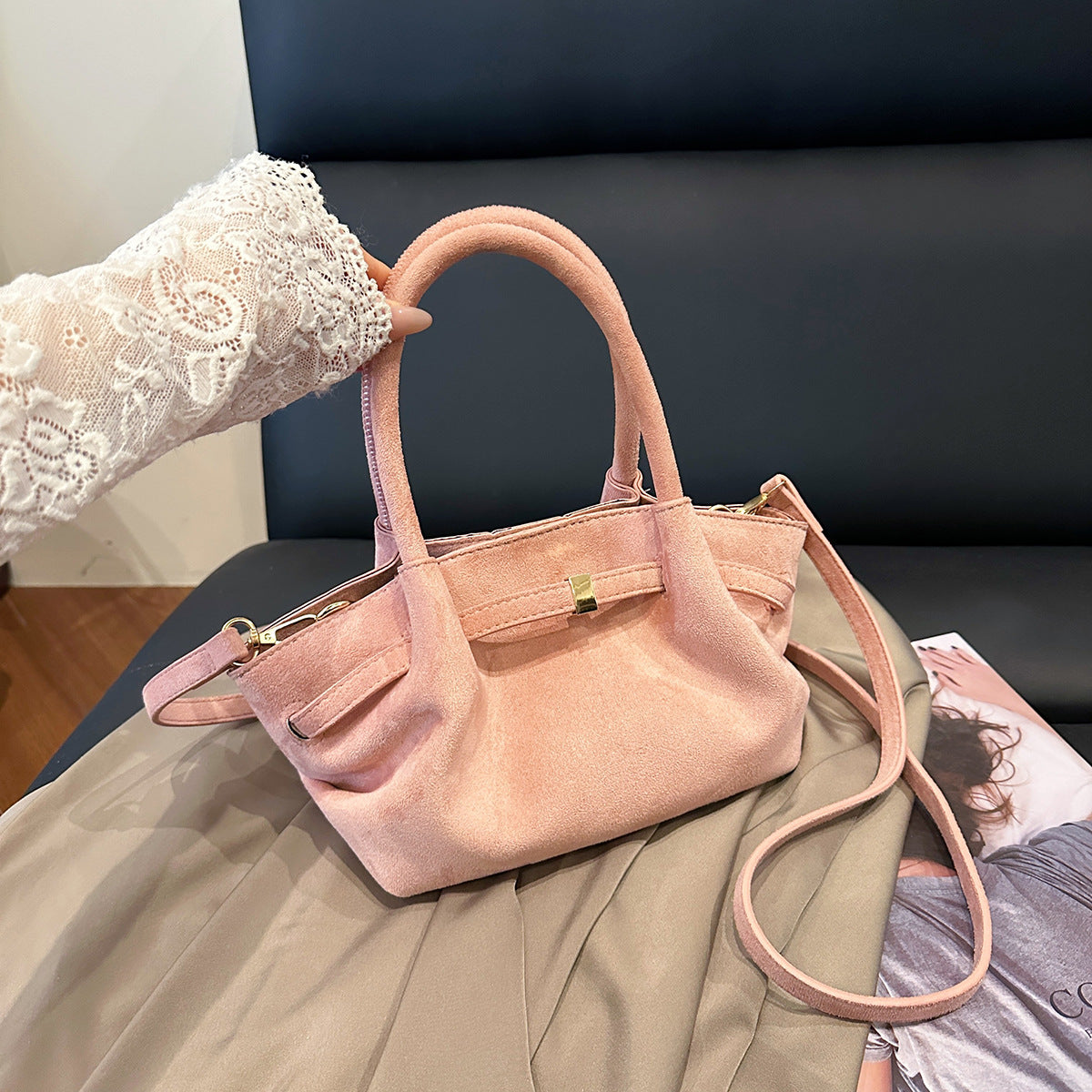Large Capacity Frosted Pleated Retro Wings Style Tote Bag
