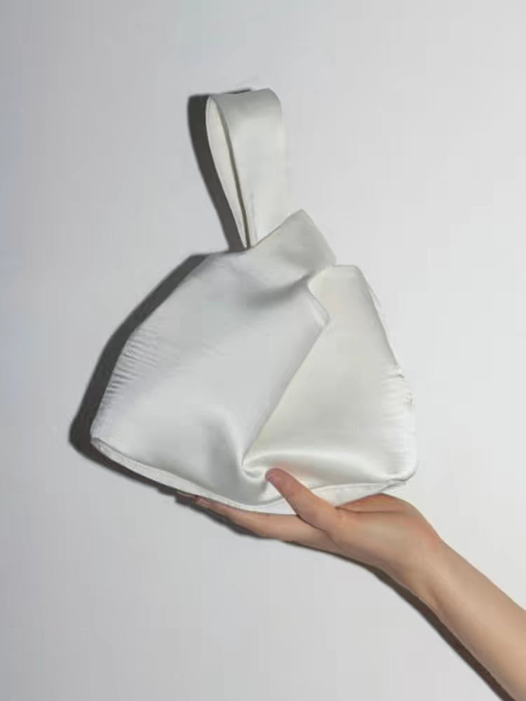 Women's Satin Tacking Wrist Style Retro Solid Color Bags