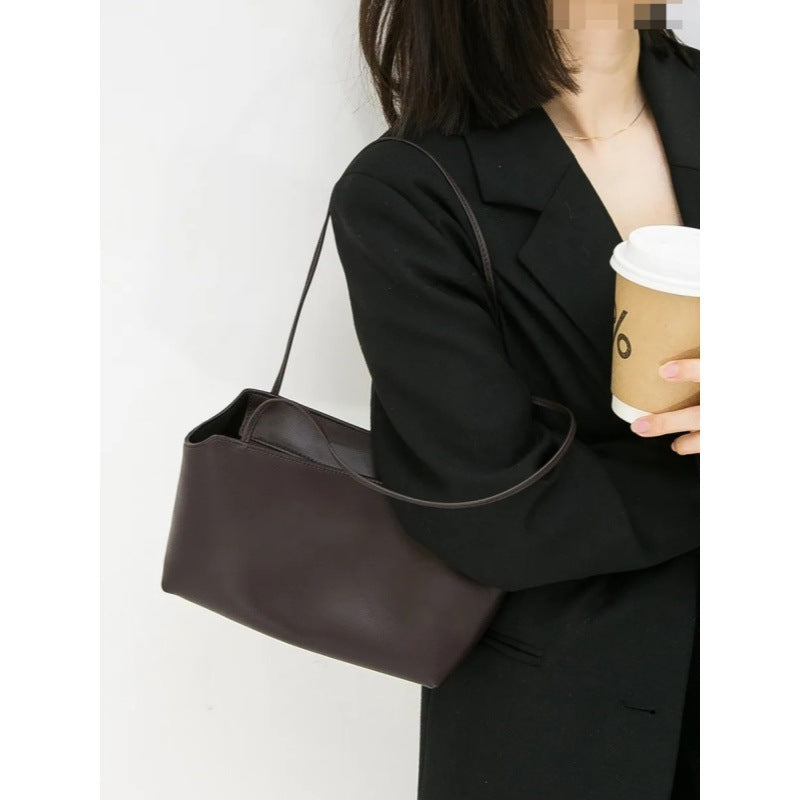 Genuine Leather Retro High Sense Large Capacity Commuter Bags